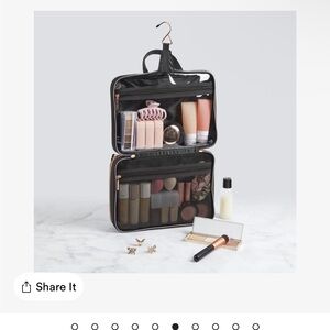 Black Hanging Toiletry Bag